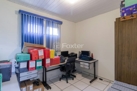 Image 38 - 932371
