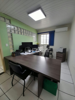Image 3 - 932371