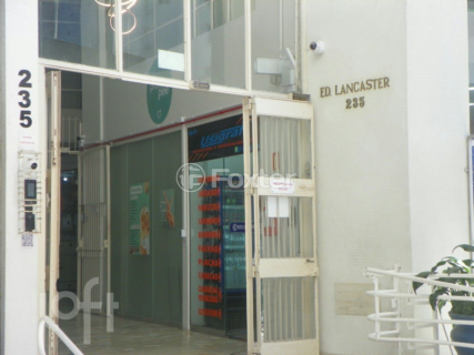 Image 10 - 932411