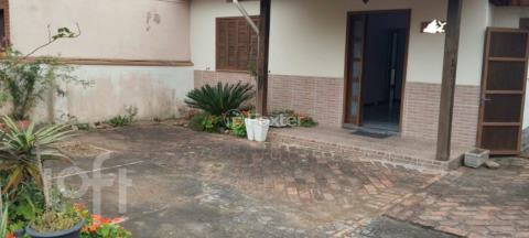 Image 32 - 932415