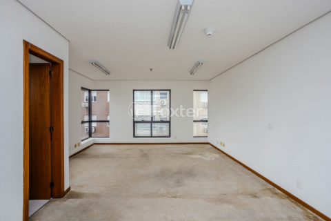 Image 6 - 932527