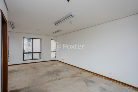 Image 8 - 932527