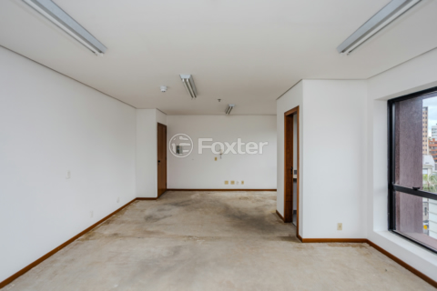 Image 7 - 932527