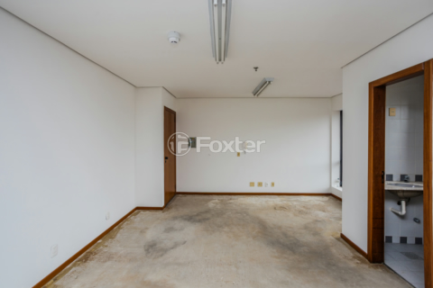 Image 9 - 932527