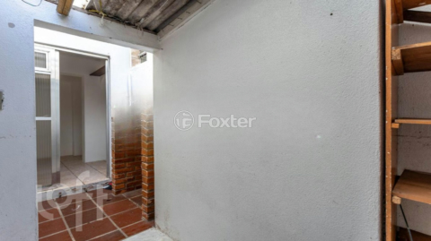Image 6 - 932539