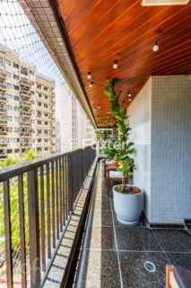 Image 3 - 932545