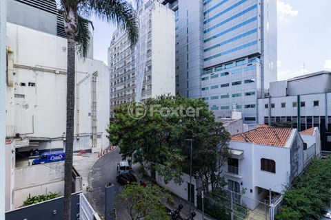 Image 6 - 932624