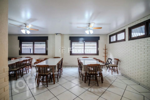Image 38 - 932633