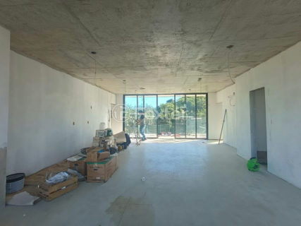 Image 5 - 932652