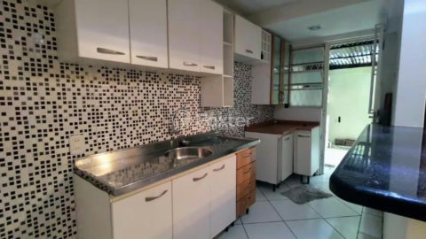 Image 3 - 932658