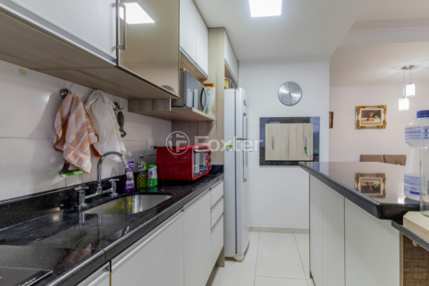 Image 22 - 932662