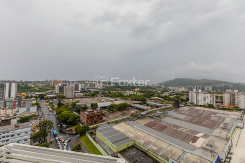 Image 8 - 932662