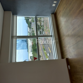 Image 16 - 932685