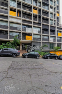Image 39 - 932716