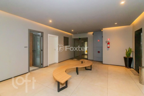 Image 36 - 932716