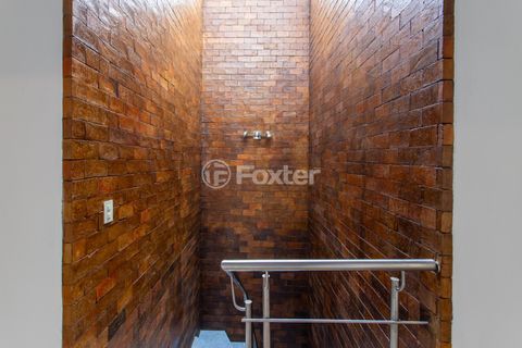 Image 26 - 932730