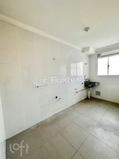 Image 4 - 932747