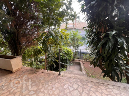 Image 11 - 932782