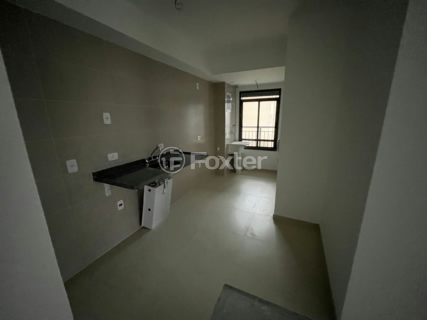 Image 4 - 932794