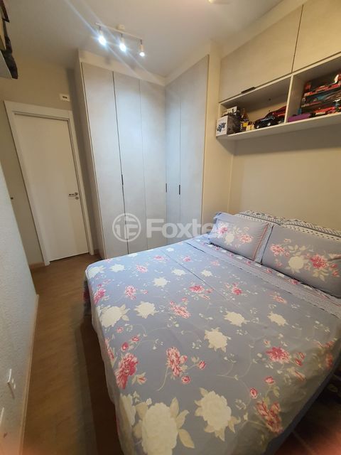 Image 3 - 932802
