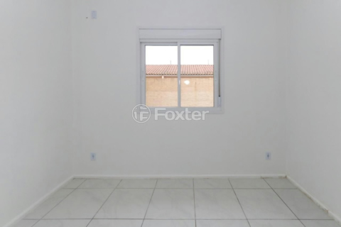 Image 3 - 932810