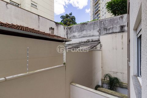 Image 5 - 933683