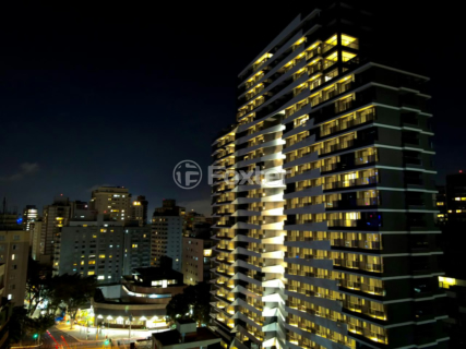 Image 7 - 933686