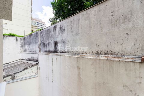 Image 4 - 933687