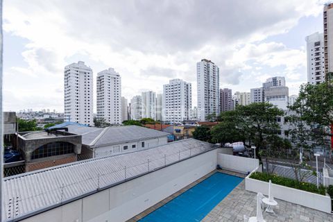 Image 22 - 933690