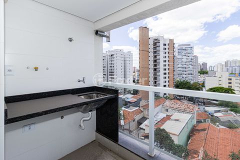 Image 3 - 933696