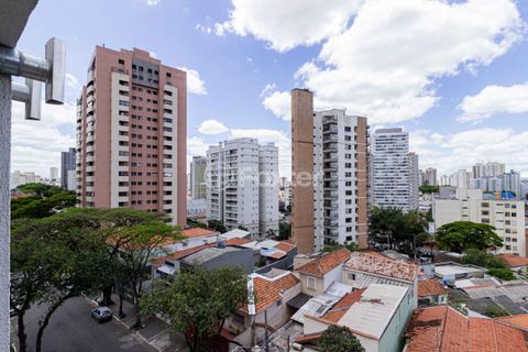 Image 2 - 933696