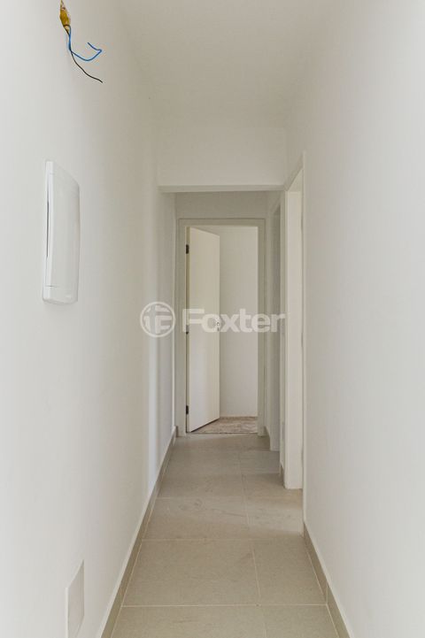 Image 9 - 933698