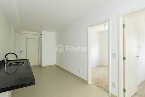 Image 7 - 933704