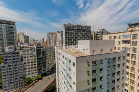 Image 8 - 933793