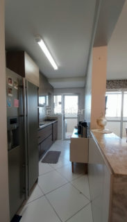 Image 3 - 933842