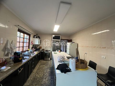 Image 5 - 933887