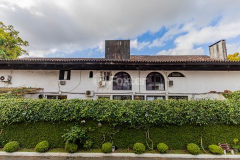 Image 4 - 933982