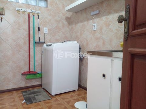 Image 7 - 934900