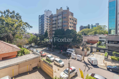 Image 3 - 935410