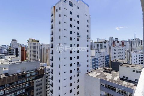Image 46 - 935503