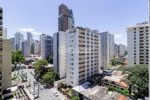 Image 33 - 935522