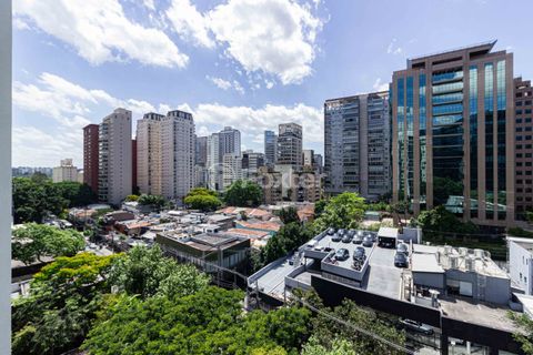 Image 8 - 935539