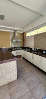 Image 4 - 935923