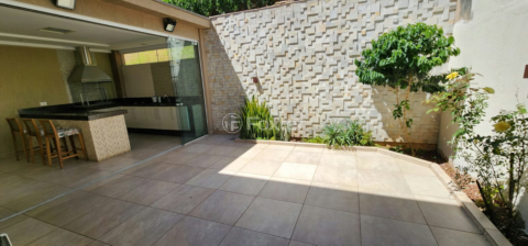 Image 3 - 935923