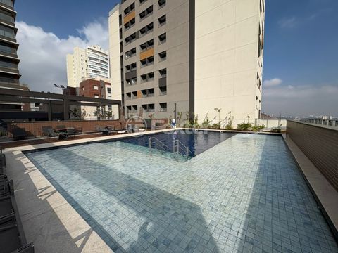 Image 15 - 936261