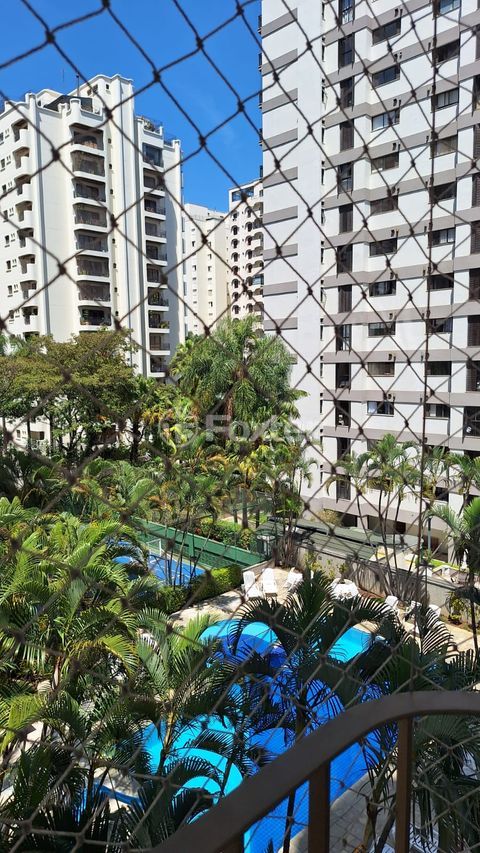 Image 18 - 936869