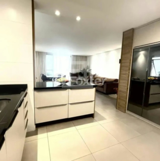 Image 3 - 936879
