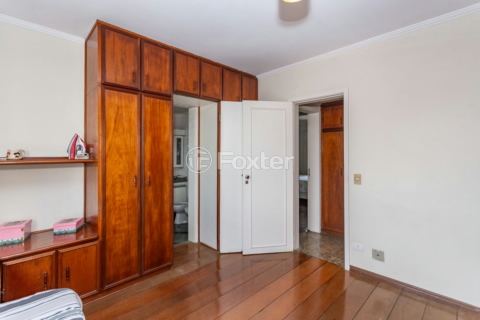 Image 38 - 936960