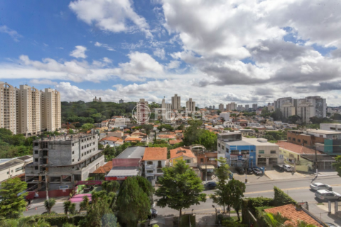 Image 11 - 936960