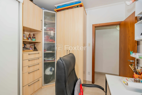 Image 38 - 937049
